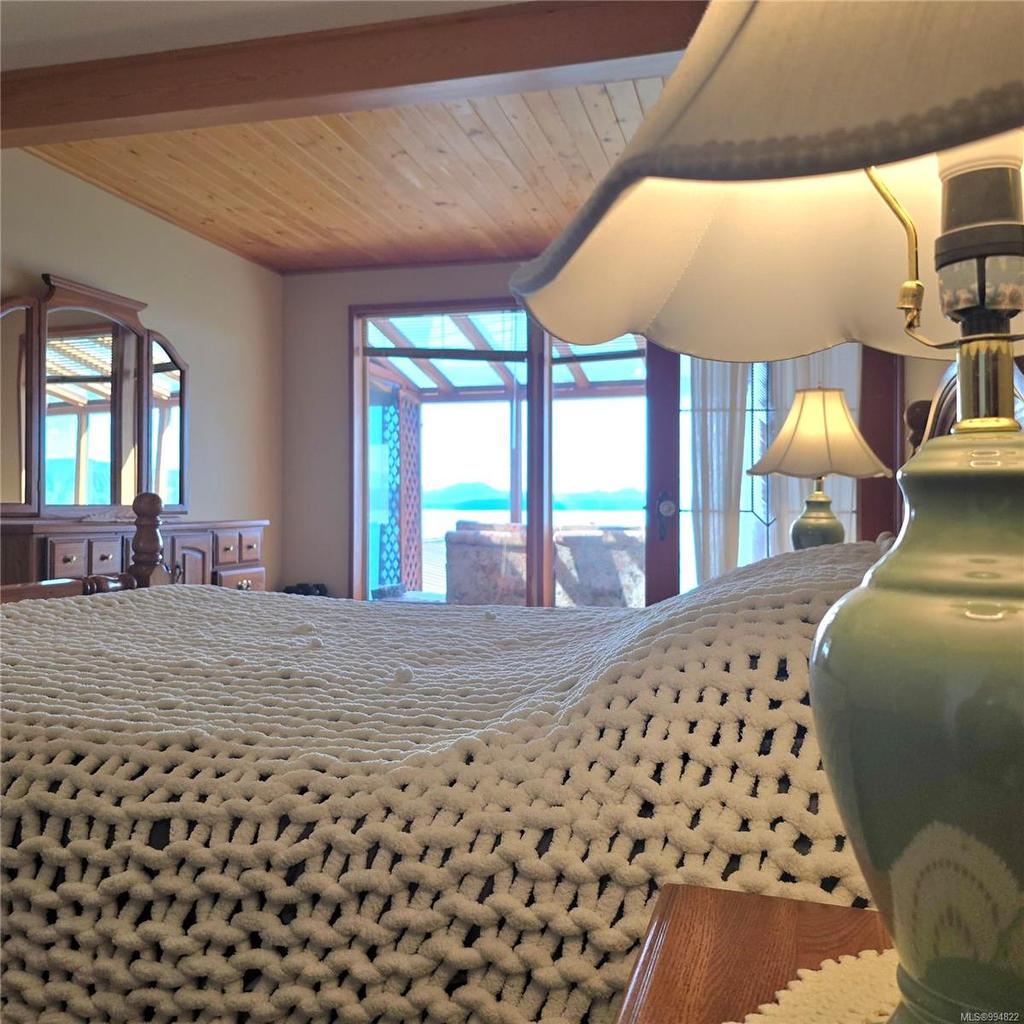 220 1St St, Sointula, BC