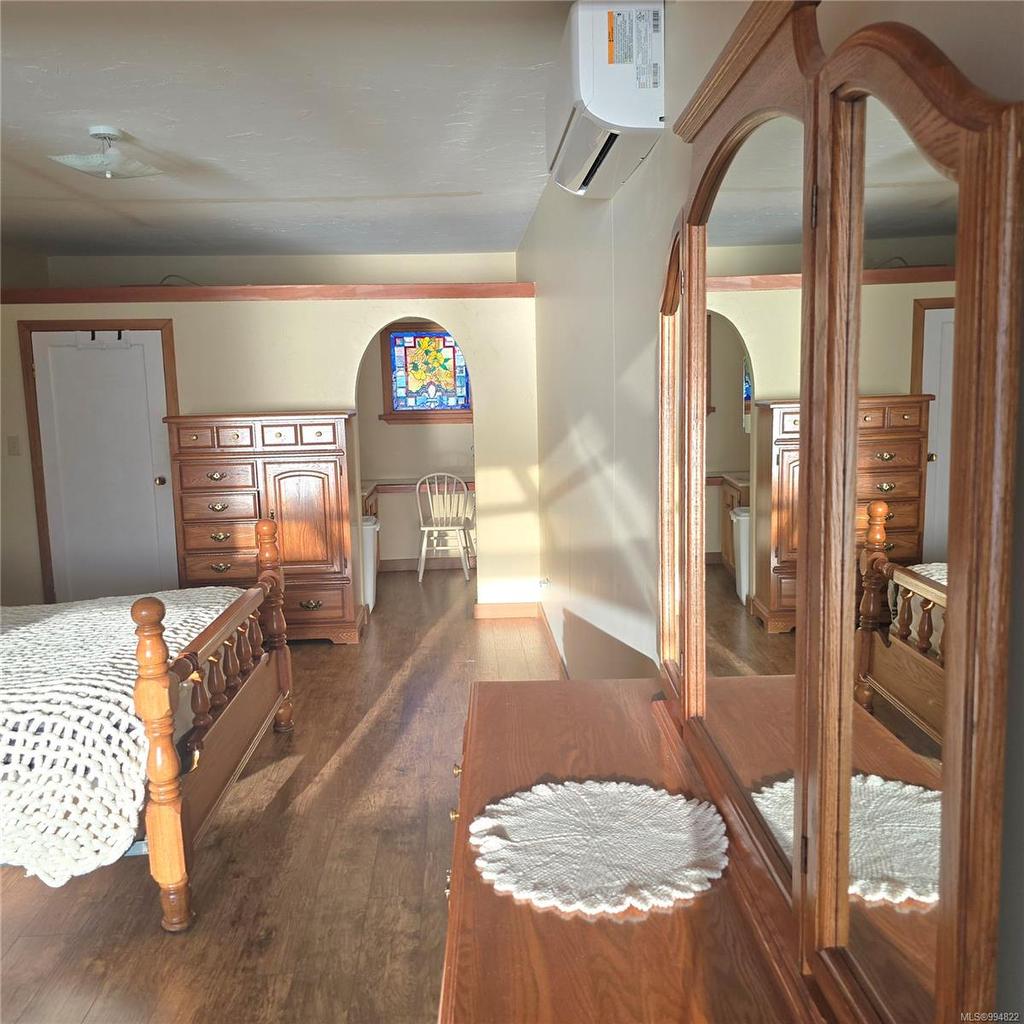 220 1St St, Sointula, BC