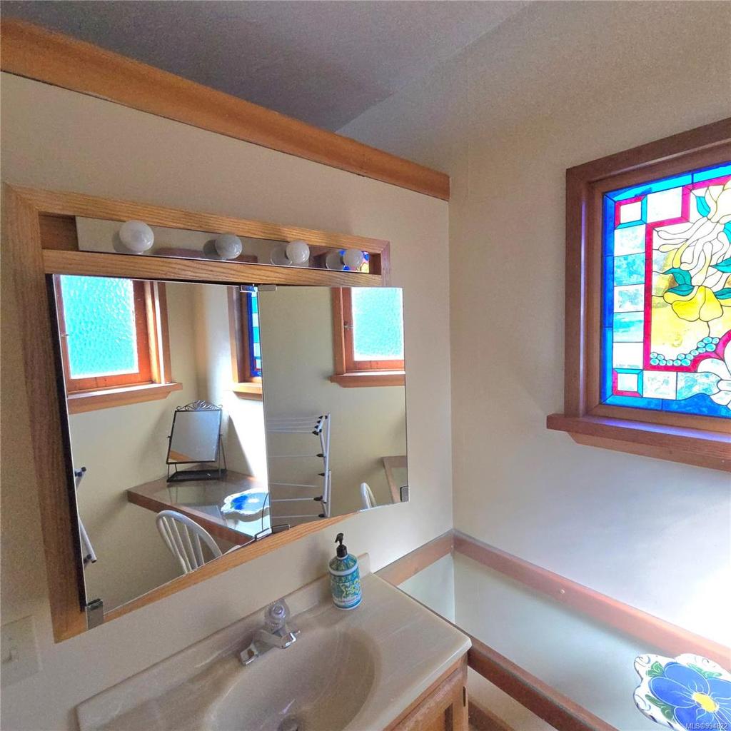 220 1St St, Sointula, BC