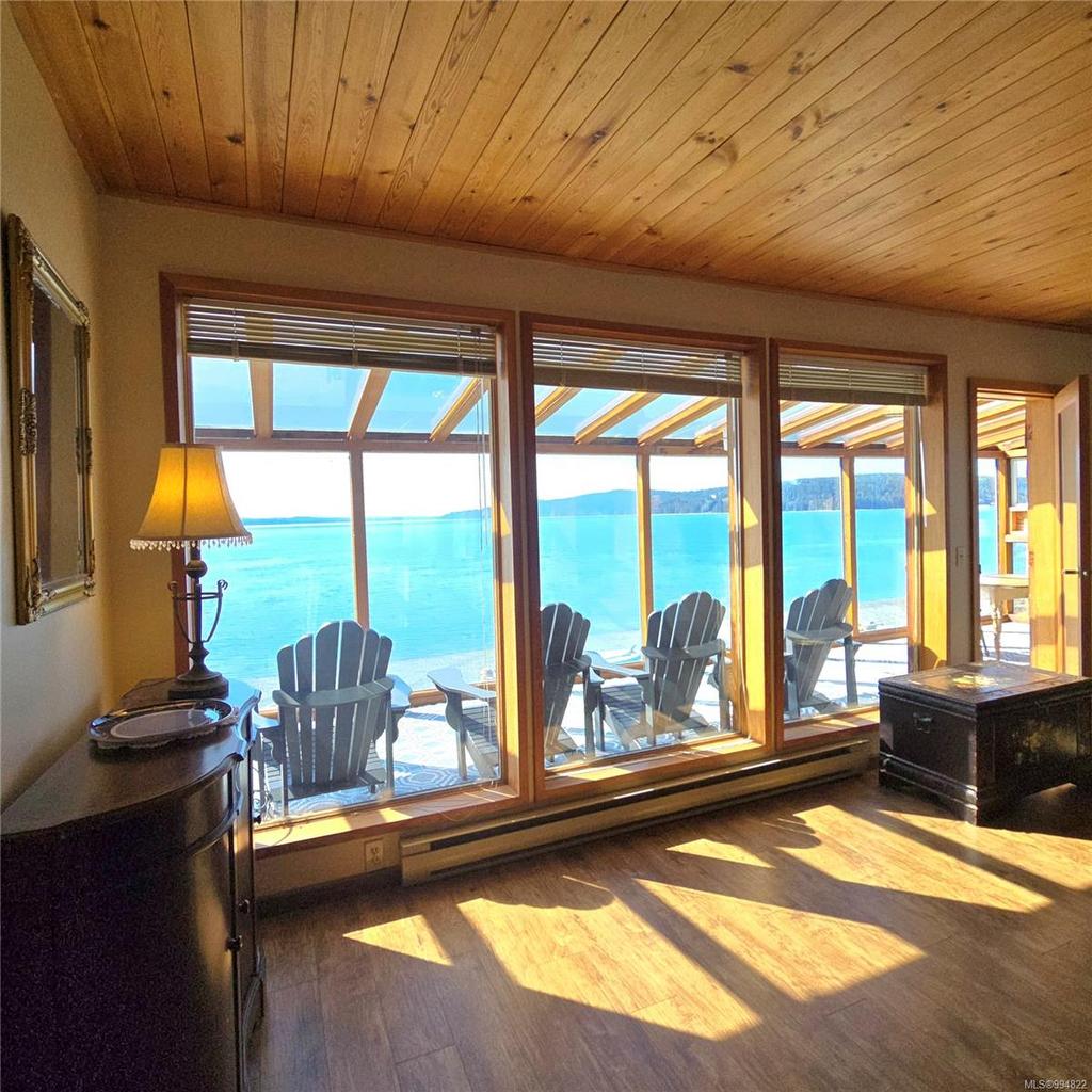 220 1St St, Sointula, BC