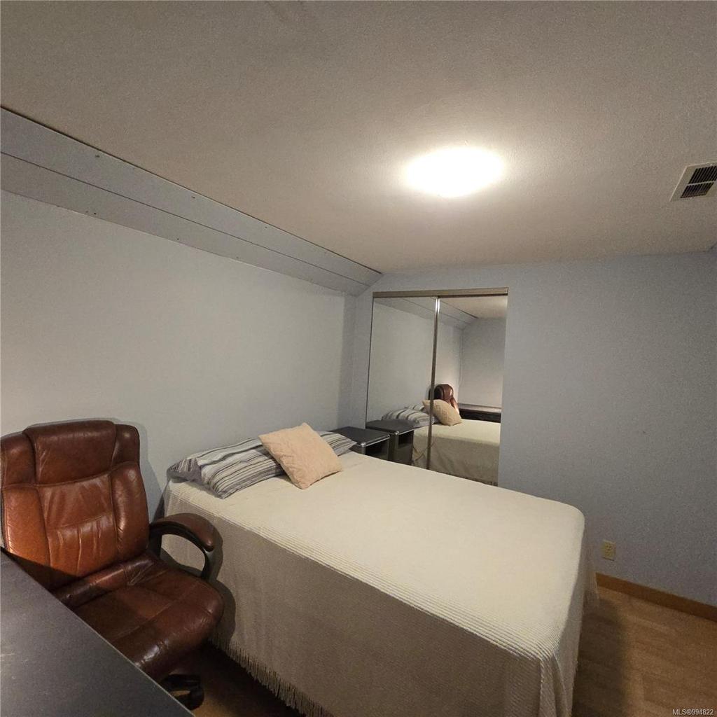 220 1St St, Sointula, BC