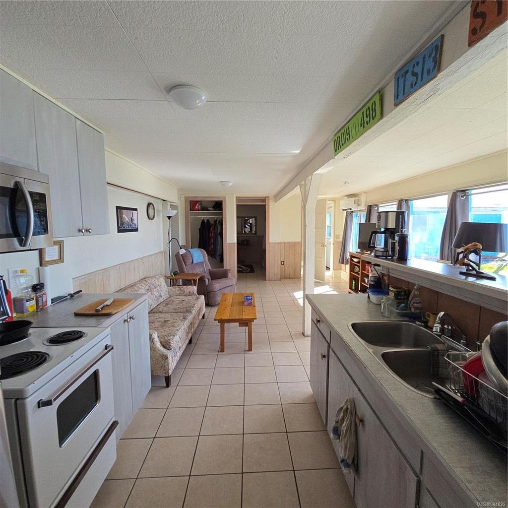 220 1St St, Sointula, BC