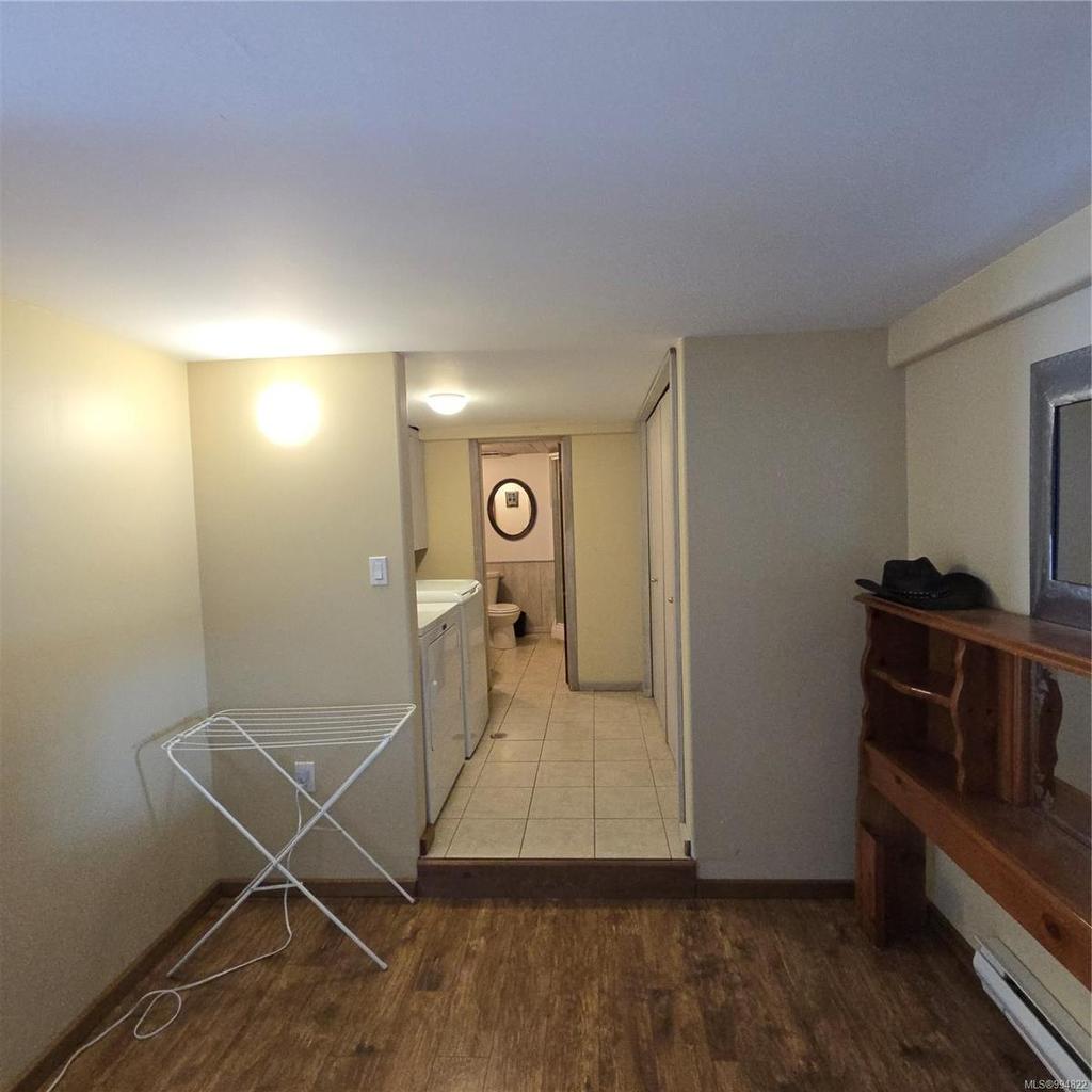 220 1St St, Sointula, BC