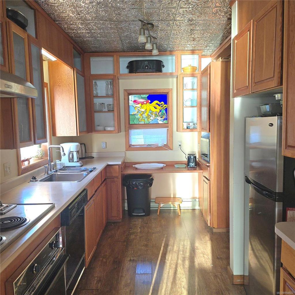 220 1St St, Sointula, BC