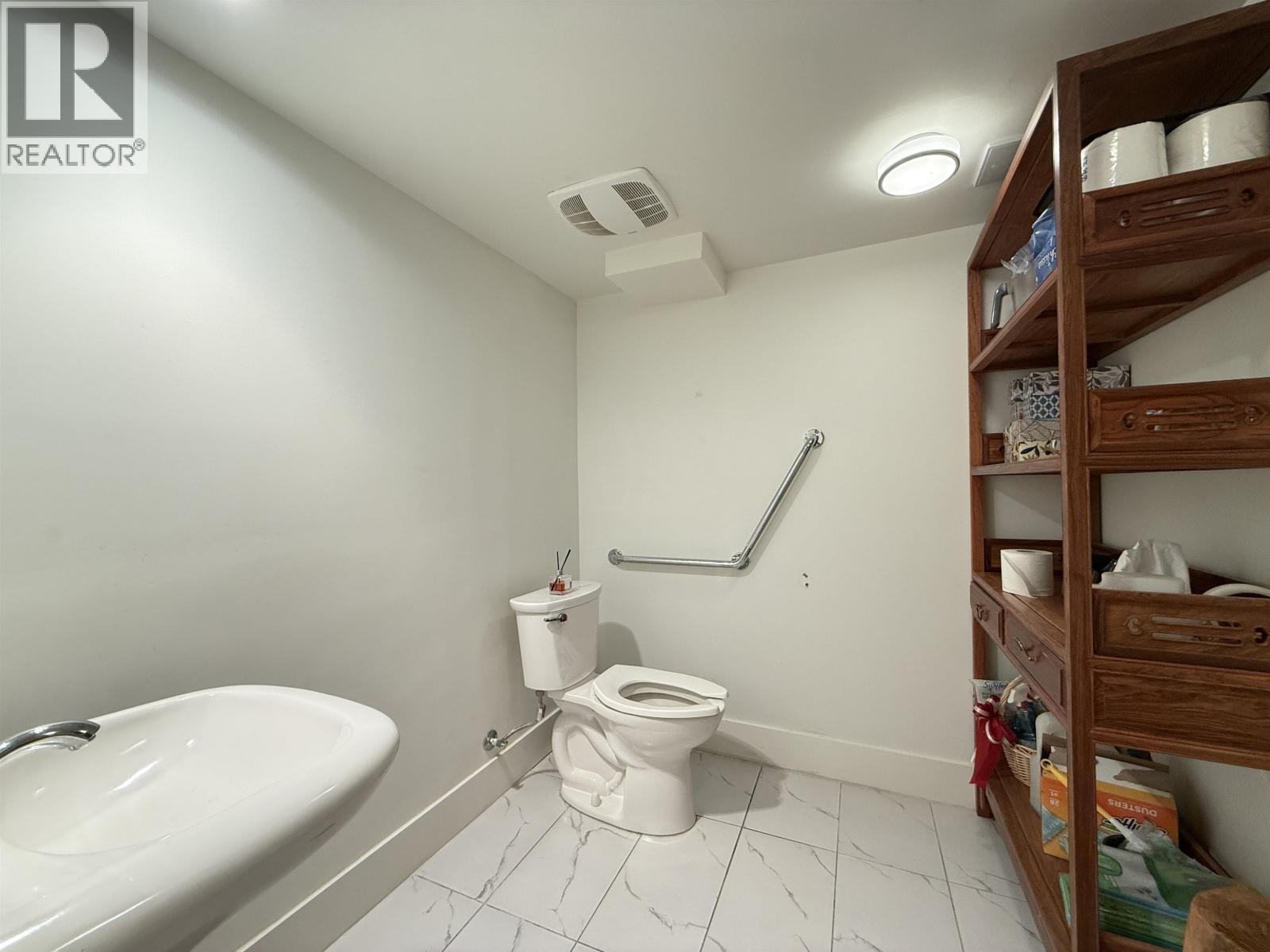 2203 Granville Street, Vancouver, BC