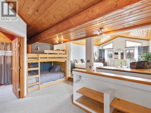 103084 Alaska Highway, Haines Junction, YT - Indoor