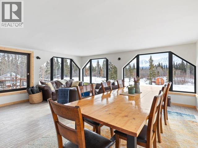 103084 Alaska Highway, Haines Junction, YT - Indoor Photo Showing Dining Room