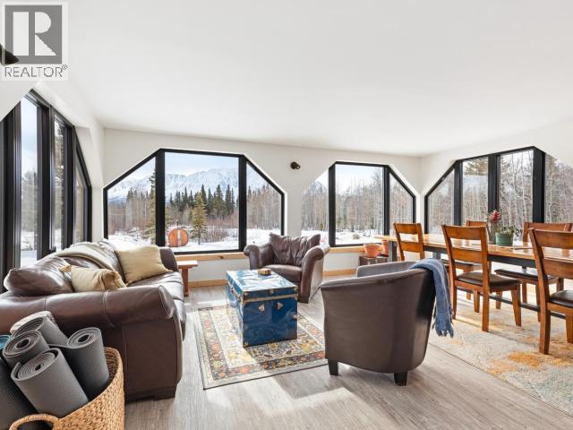 103084 Alaska Highway, Haines Junction, YT