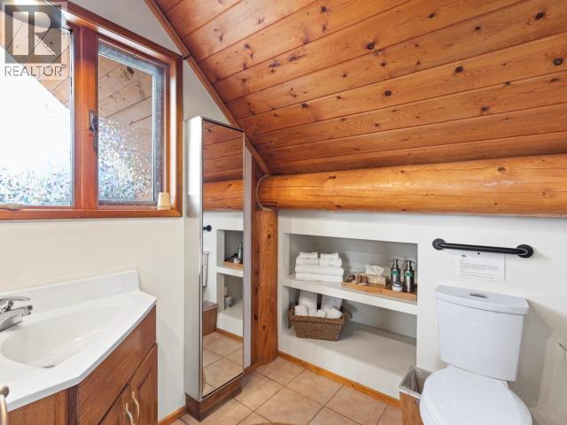 103084 Alaska Highway, Haines Junction, YT