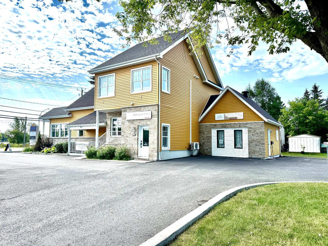 Frontage - 122 Rue Jean-Talon, Saint-Jean-Sur-Richelieu, QC - Outdoor With Facade