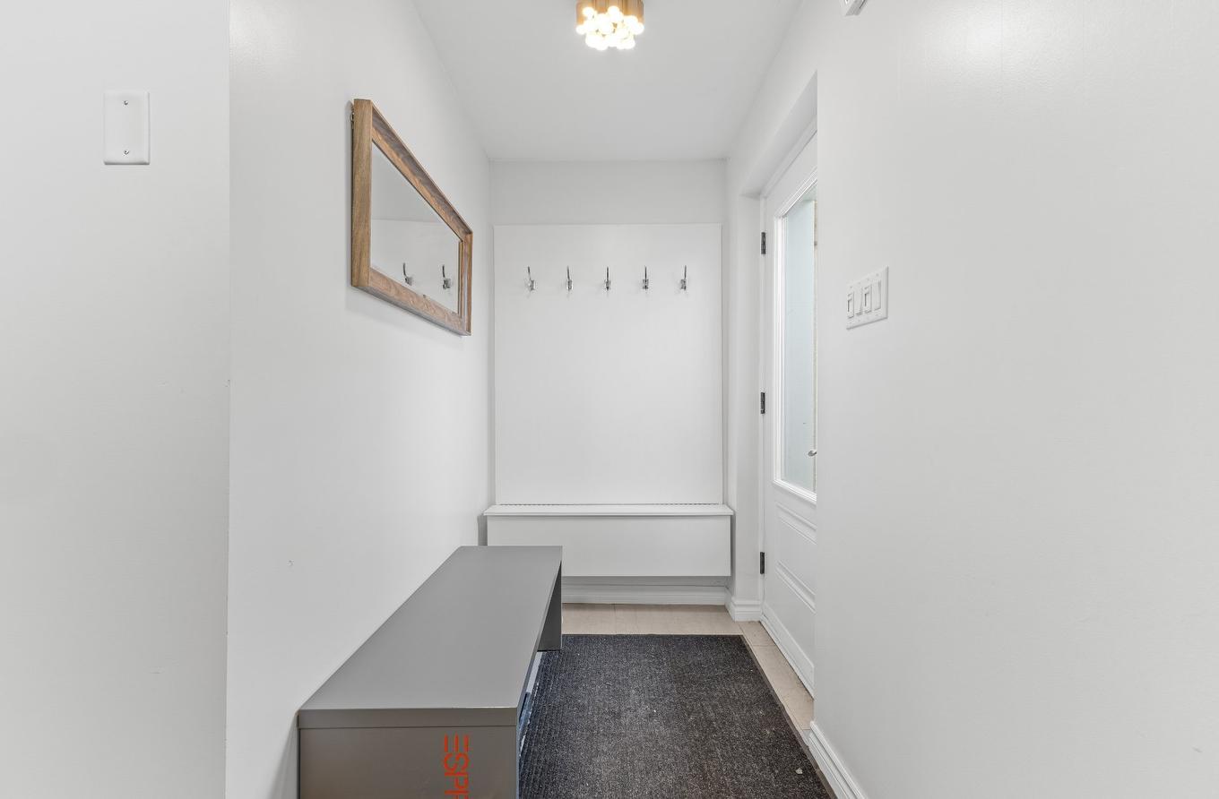 Hall - 122 Rue Jean-Talon, Saint-Jean-Sur-Richelieu, QC - Indoor Photo Showing Other Room