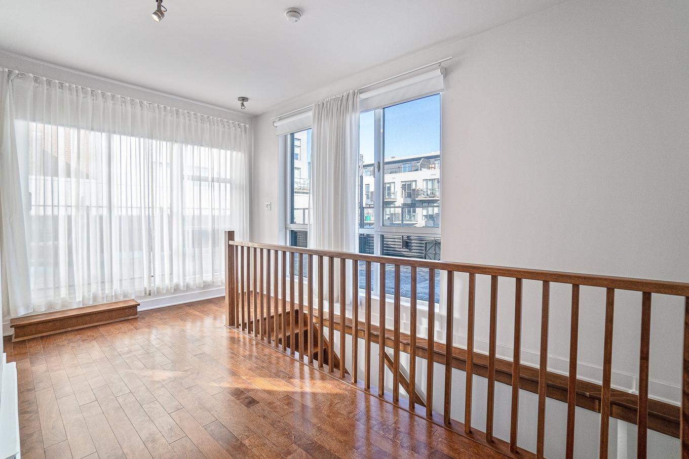 Hall d'entrée - Ph402-373 Rue Des Seigneurs, Montréal (Le Sud-Ouest), QC - Indoor Photo Showing Other Room