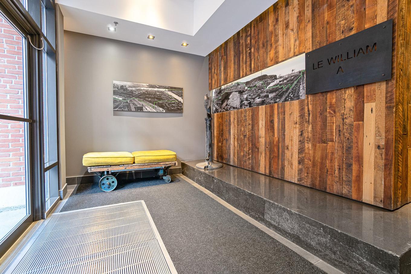 Hall d'entrée - Ph402-373 Rue Des Seigneurs, Montréal (Le Sud-Ouest), QC - Indoor Photo Showing Other Room