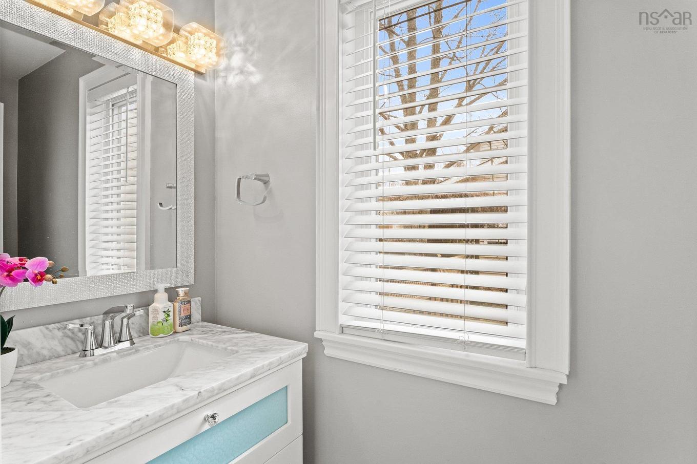 17 Pineview Crescent, Stellarton, NS