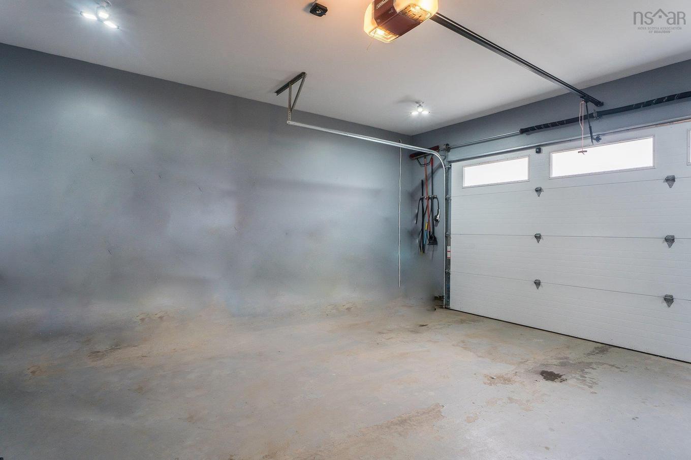 17 Pineview Crescent, Stellarton, NS