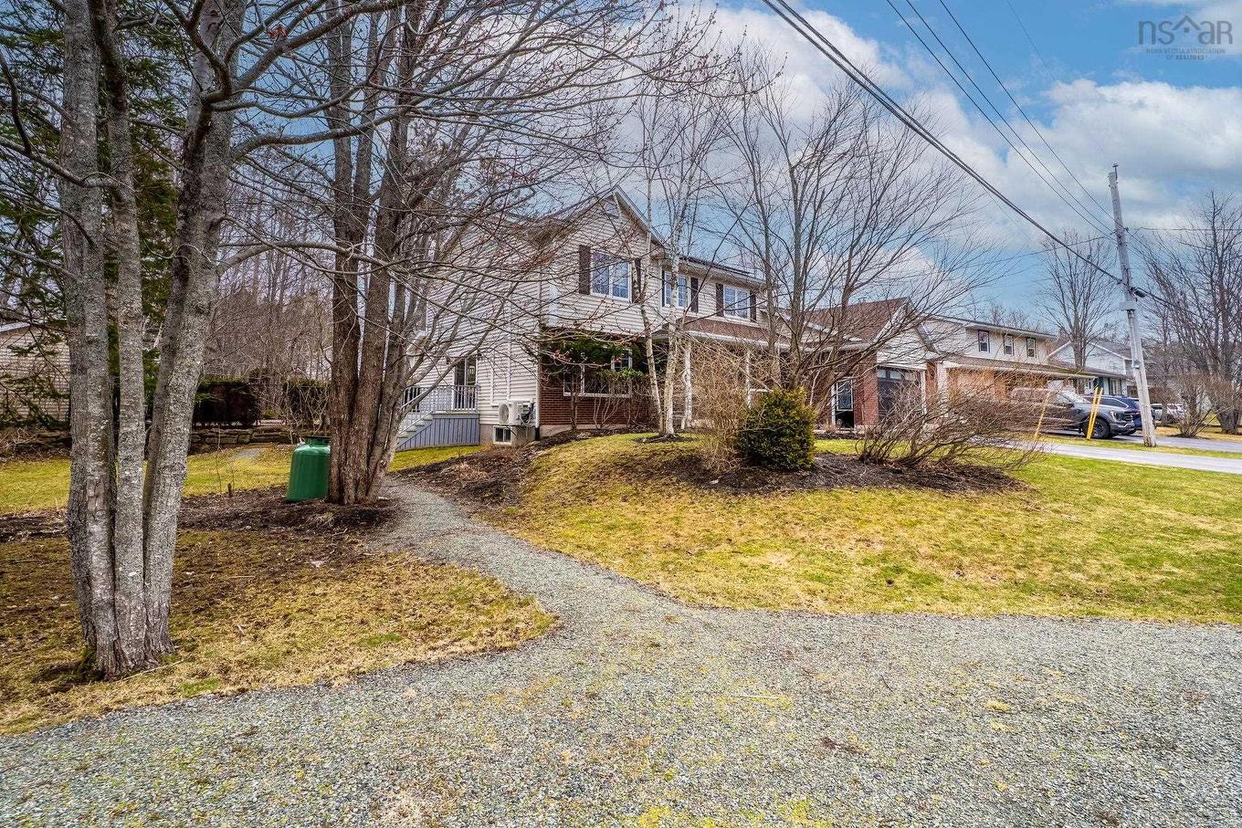 17 Pineview Crescent, Stellarton, NS