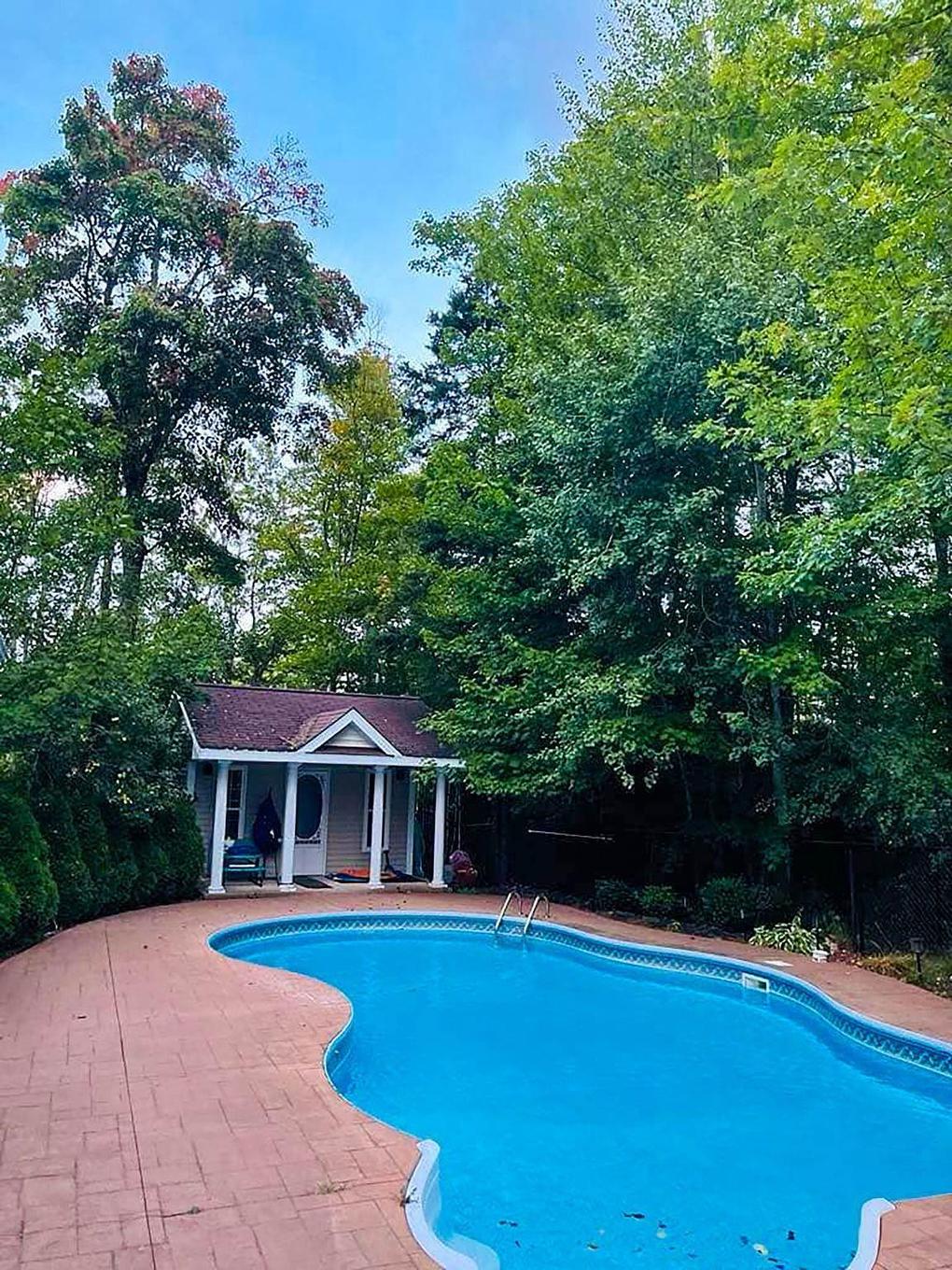 17 Pineview Crescent, Stellarton, NS