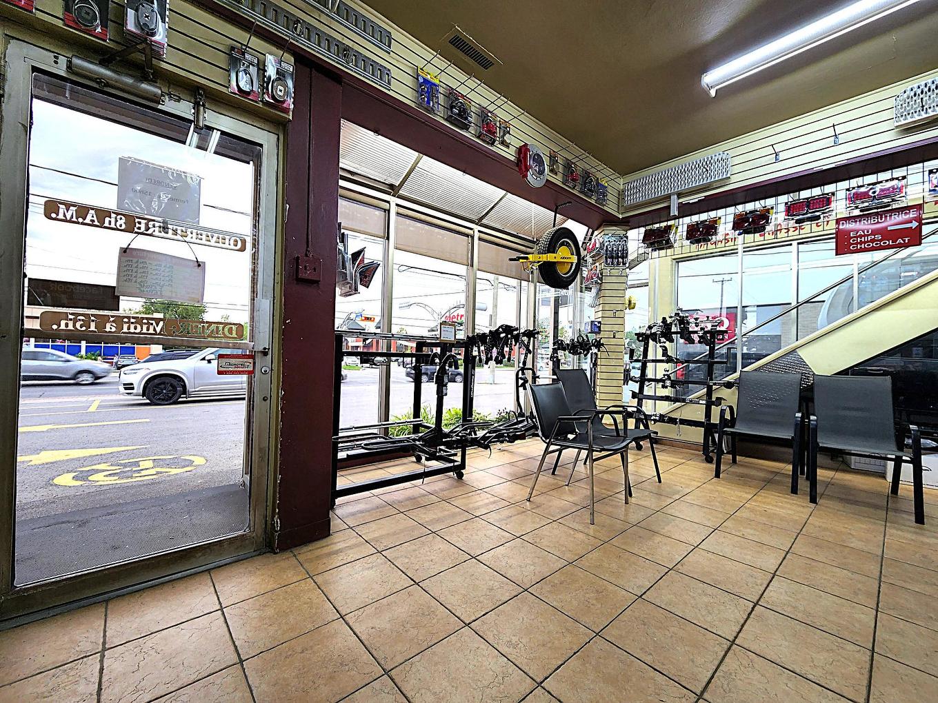 Réception - 4973 - 4975 Boul. Des Laurentides, Laval (Auteuil), QC - Indoor Photo Showing Other Room