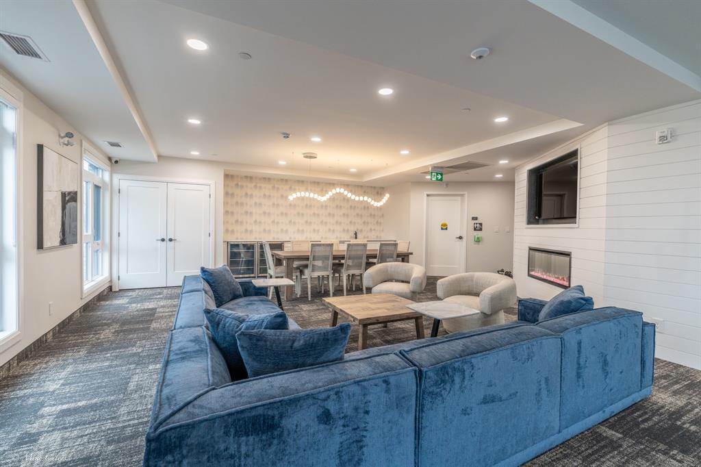 508-1540 Venetian Boulevard, Point Edward, ON