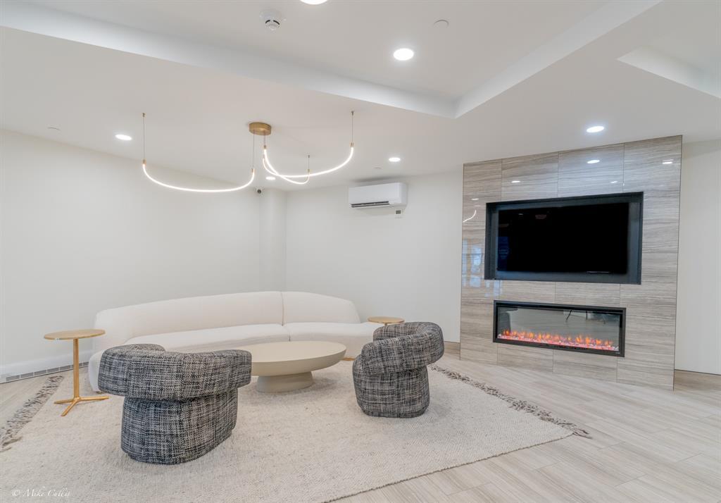 508-1540 Venetian Boulevard, Point Edward, ON