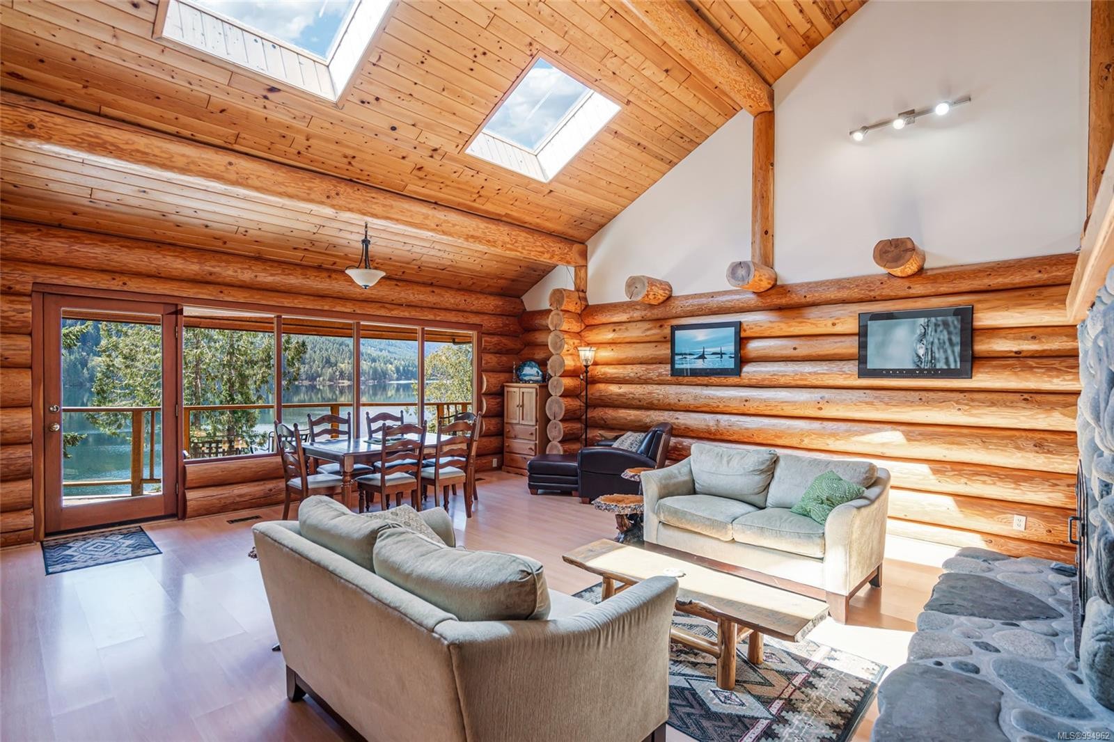 8412 Bloedel Dr, Port Alberni, BC