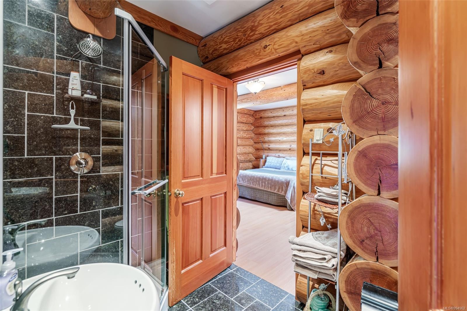 8412 Bloedel Dr, Port Alberni, BC