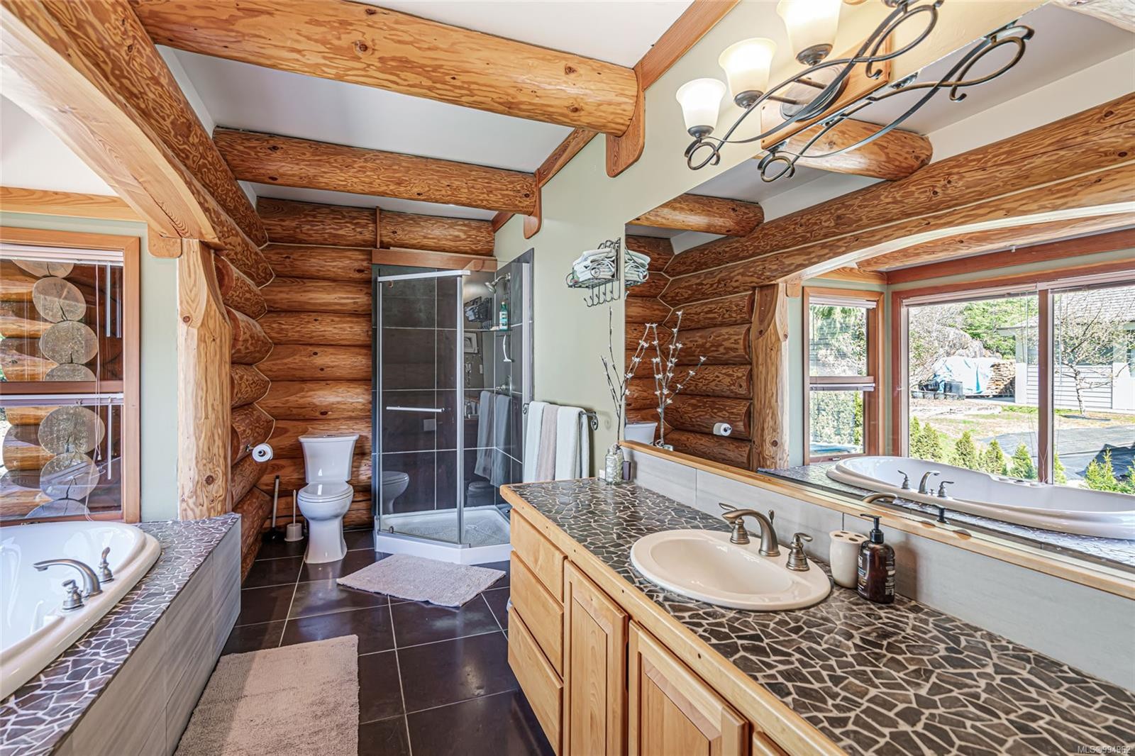 8412 Bloedel Dr, Port Alberni, BC