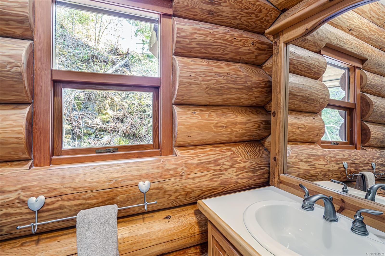 8412 Bloedel Dr, Port Alberni, BC