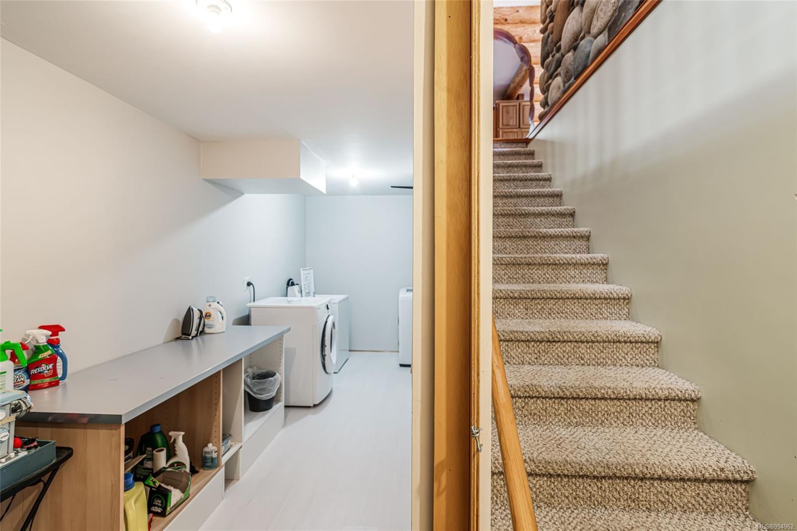 8412 Bloedel Dr, Port Alberni, BC