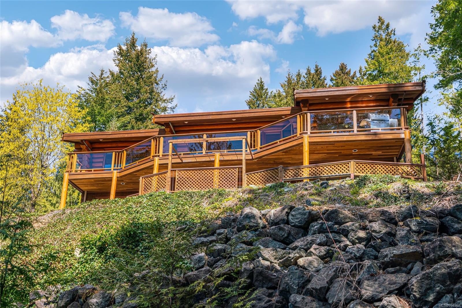 8412 Bloedel Dr, Port Alberni, BC