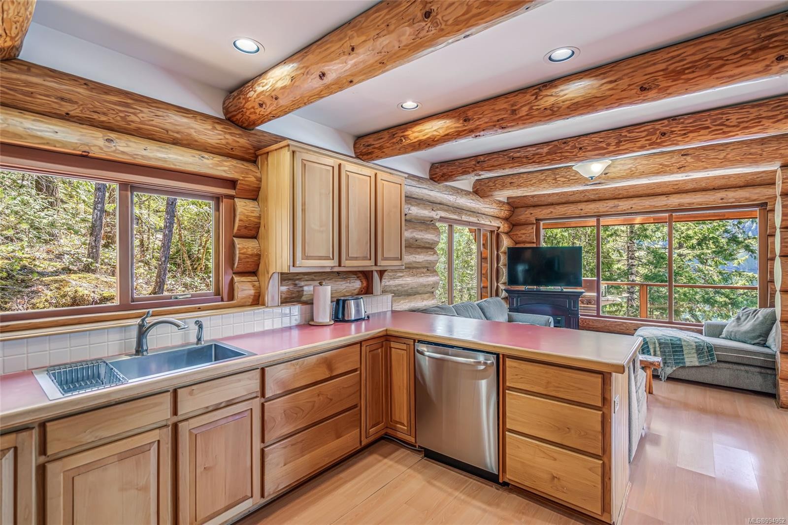 8412 Bloedel Dr, Port Alberni, BC