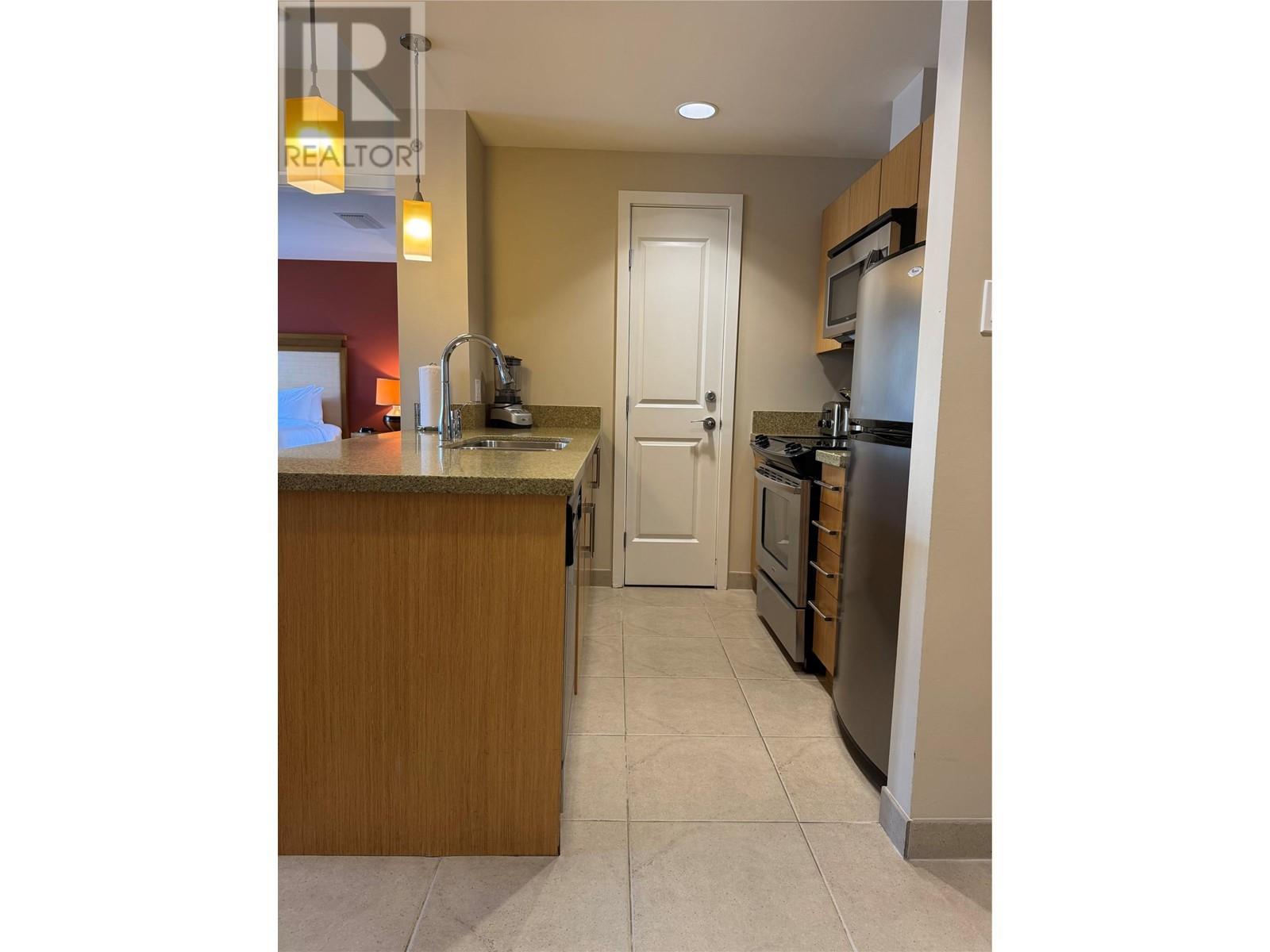 15 Park Place Unit# 212, Osoyoos, BC - Indoor