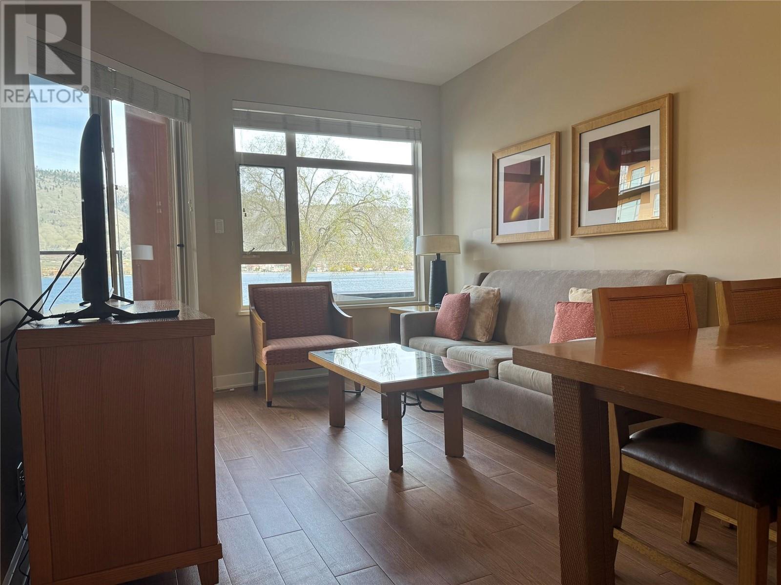 15 Park Place Unit# 212, Osoyoos, BC - Indoor Photo Showing Other Room