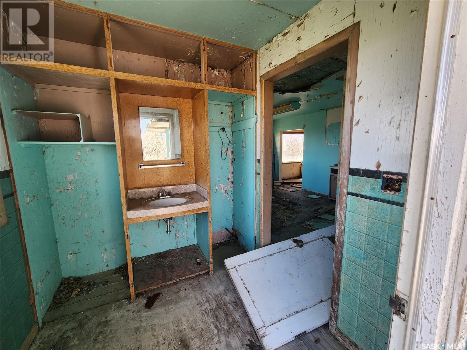 Lots 1-6 1St Avenue, Coderre, SK - Indoor