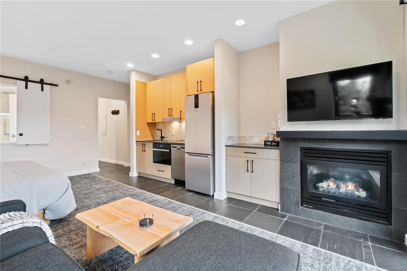 2202-596 Marine Dr, Ucluelet, BC - Indoor With Fireplace