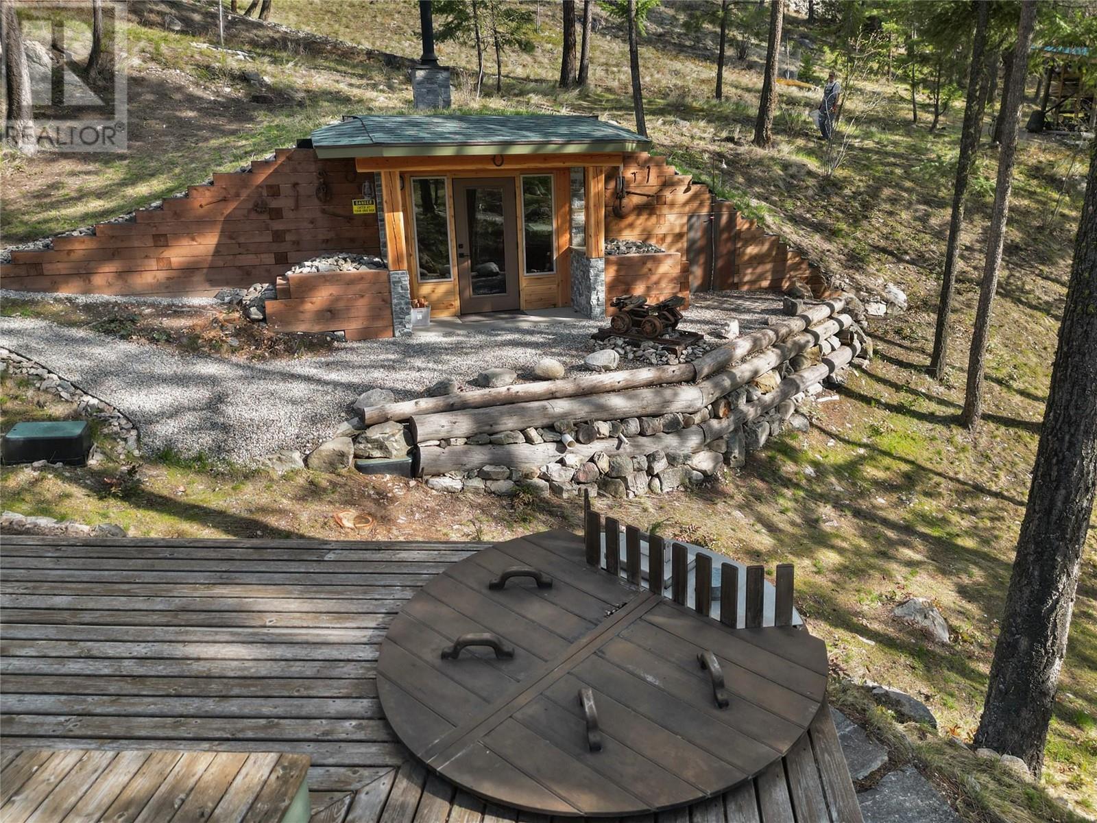 102 Vista Place, Penticton, BC - Outdoor