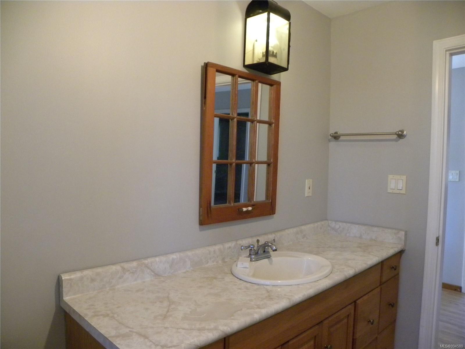 2 Spring Bay Rd, Lasqueti Island, BC