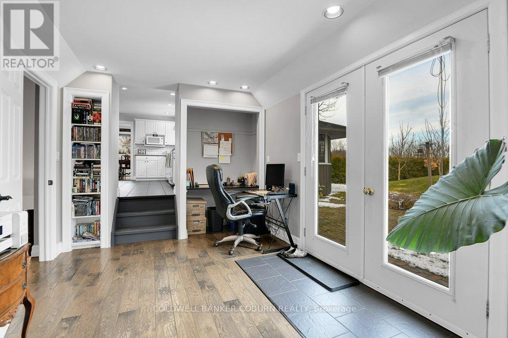 11391 Lakeshore Drive, South Dundas, ON - Indoor