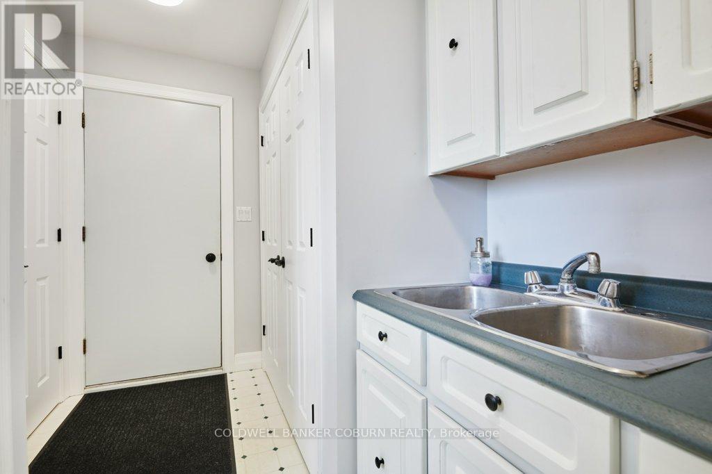 11391 Lakeshore Drive, South Dundas, ON - Indoor