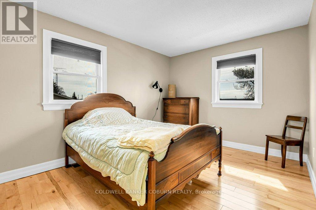 11391 Lakeshore Drive, South Dundas, ON - Indoor Photo Showing Bedroom