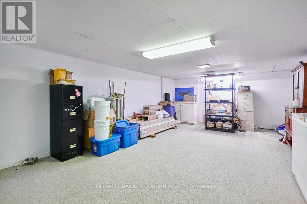 11391 Lakeshore Drive, South Dundas, ON - Indoor