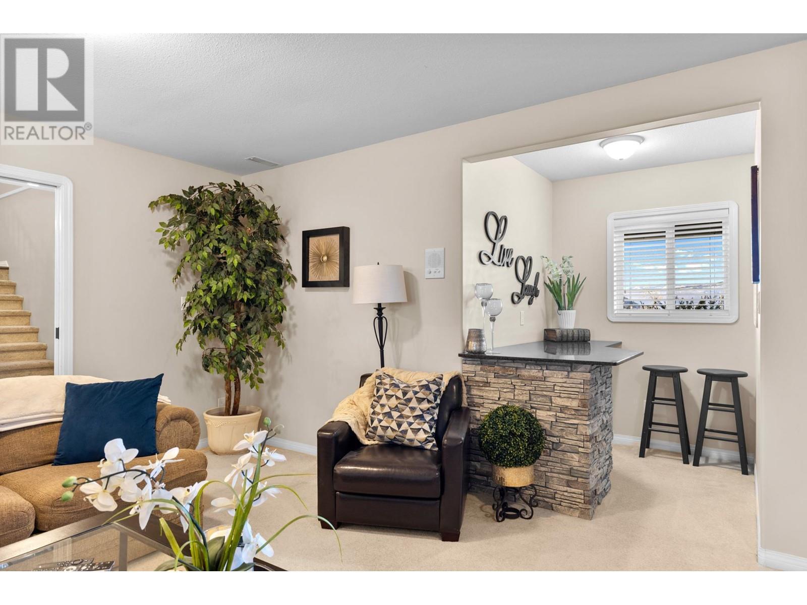 7115 Tronson Road, Vernon, BC - Indoor