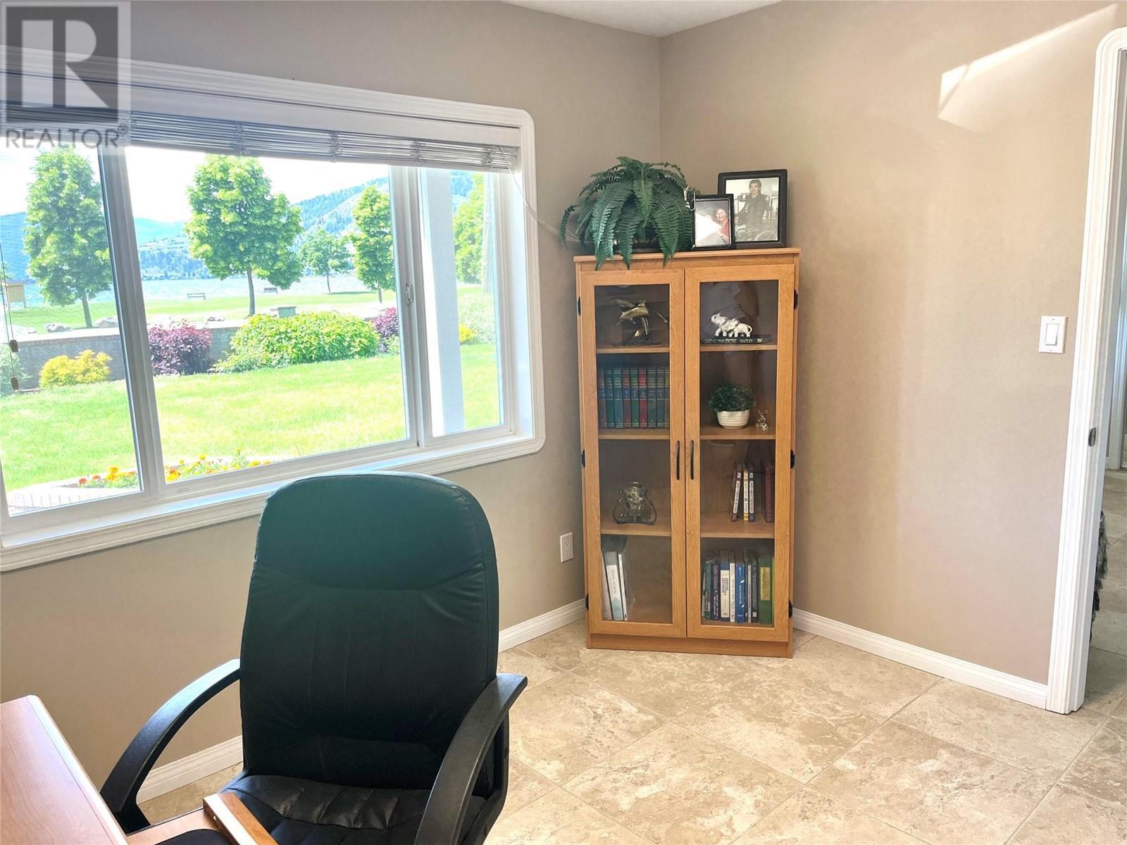 7115 Tronson Road, Vernon, BC - Indoor Photo Showing Office