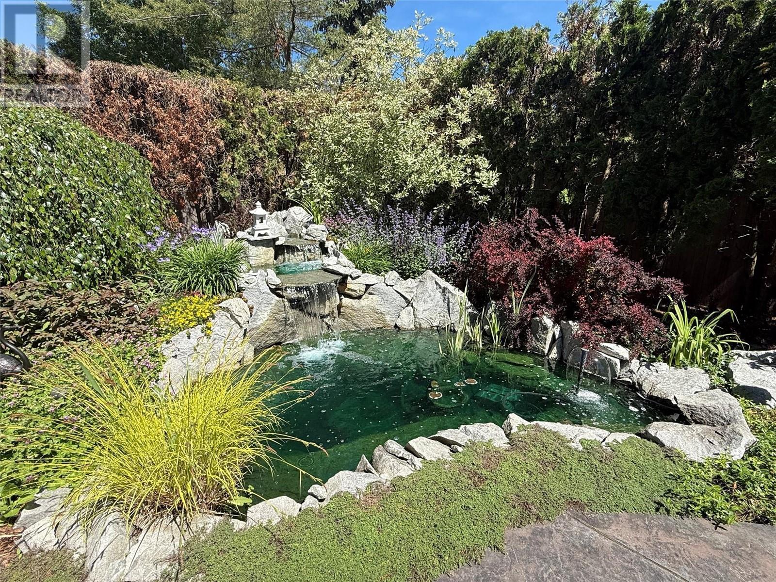 7115 Tronson Road, Vernon, BC - Outdoor With Body Of Water