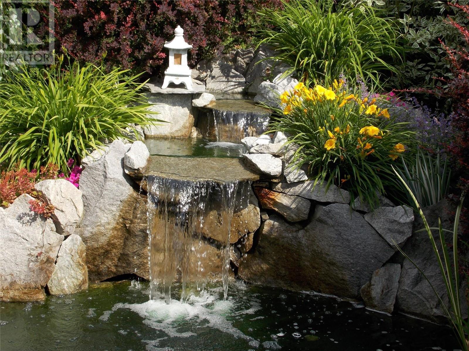 7115 Tronson Road, Vernon, BC - Outdoor With Body Of Water