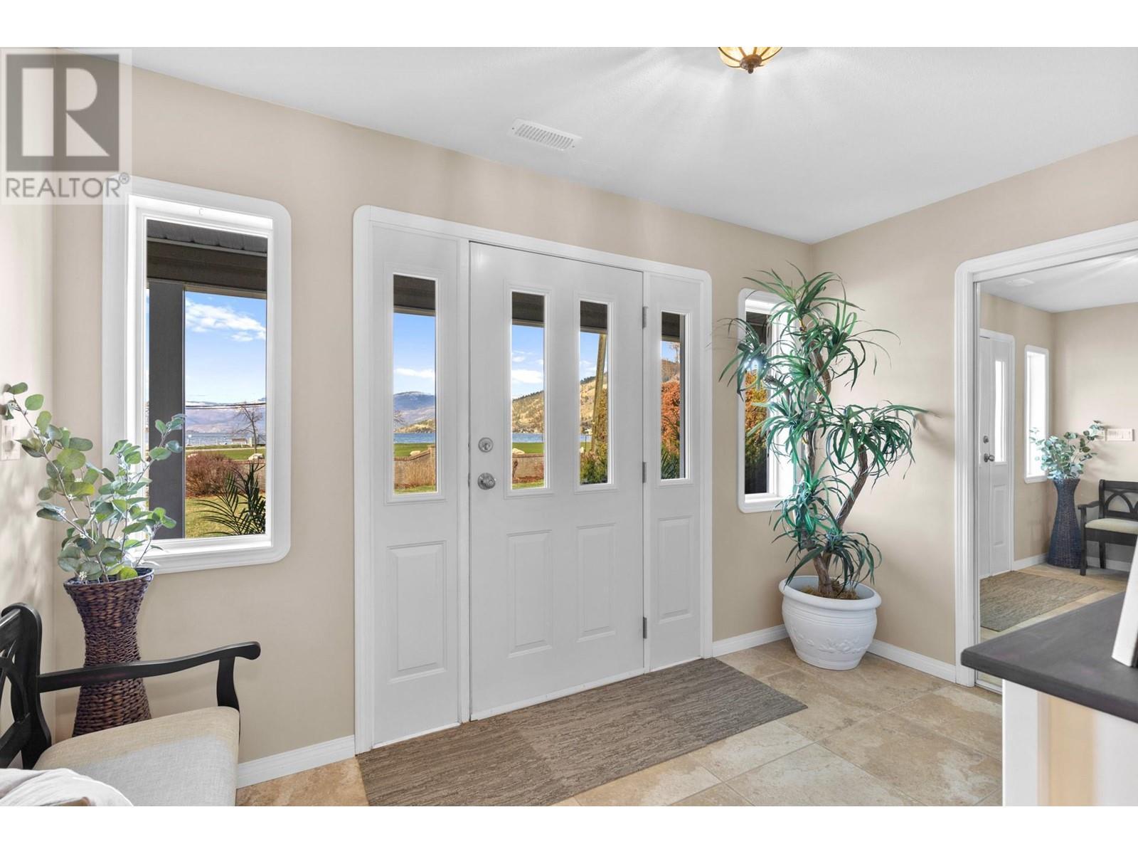 7115 Tronson Road, Vernon, BC - Indoor Photo Showing Other Room