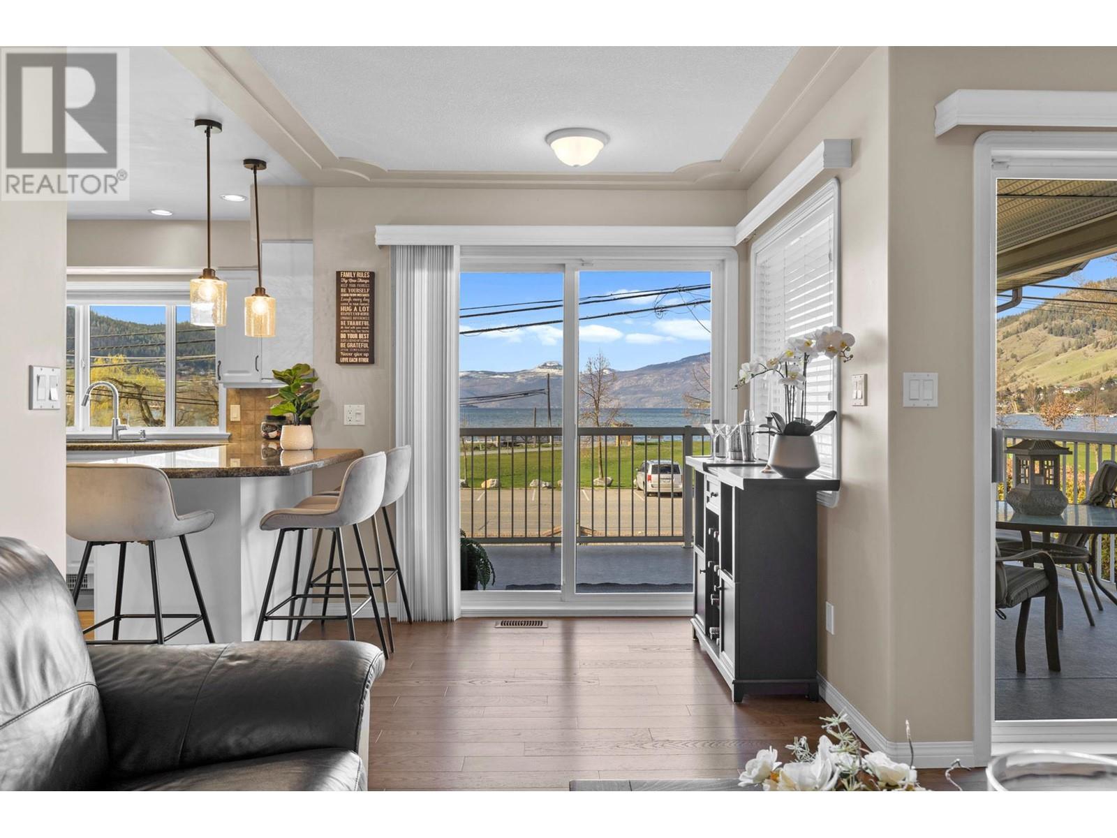 7115 Tronson Road, Vernon, BC - Indoor