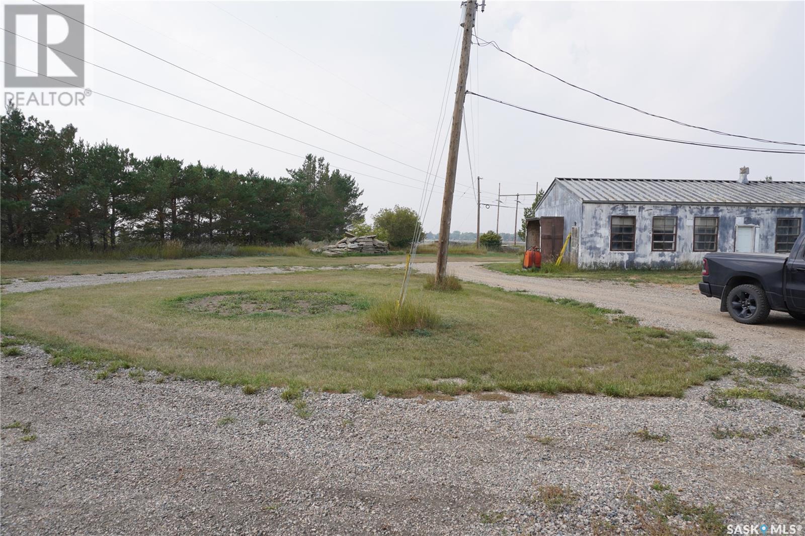 745-751 Victoria Street E, Moose Jaw, SK