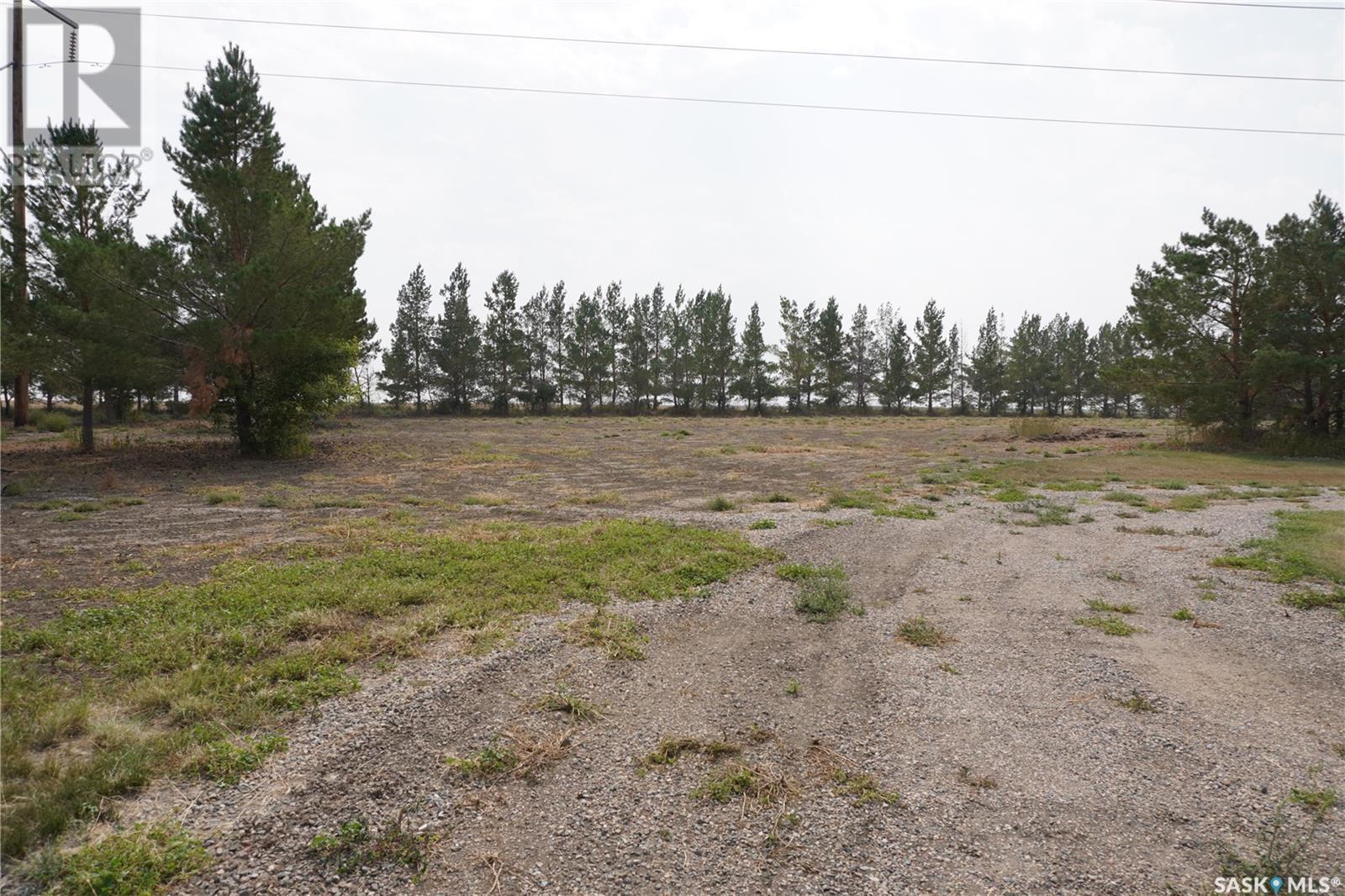 745-751 Victoria Street E, Moose Jaw, SK