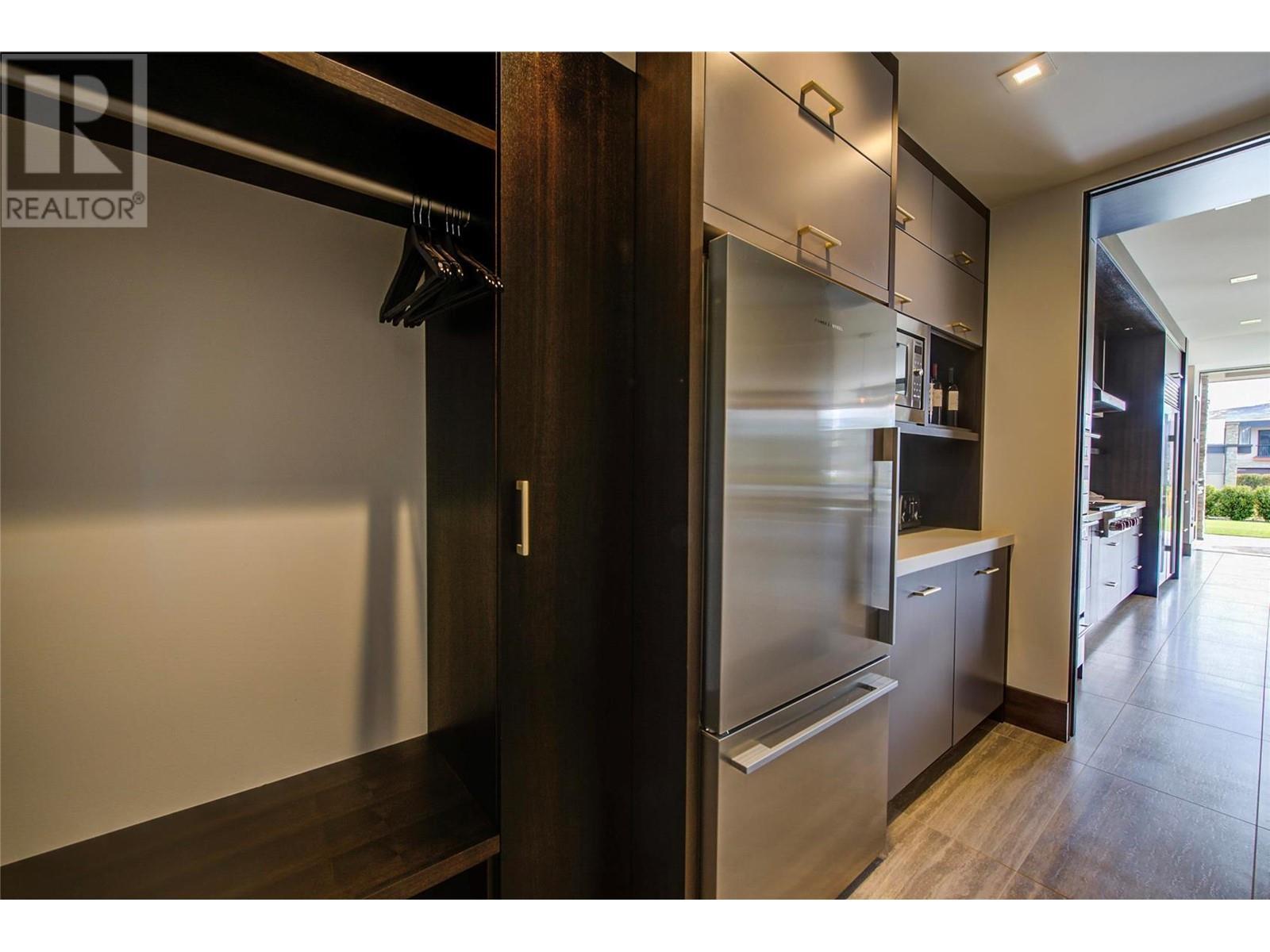 3745 West Bay Road Unit# 14, West Kelowna, BC - Indoor